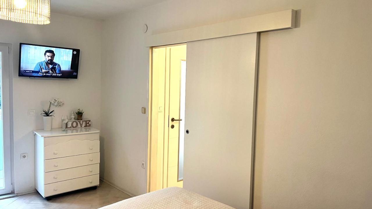 Holiday Home Maria One Minute From -Beach Zara Esterno foto