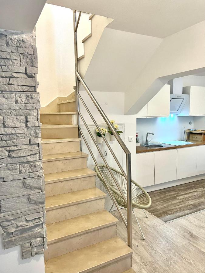 Holiday Home Maria One Minute From -Beach Zara Esterno foto
