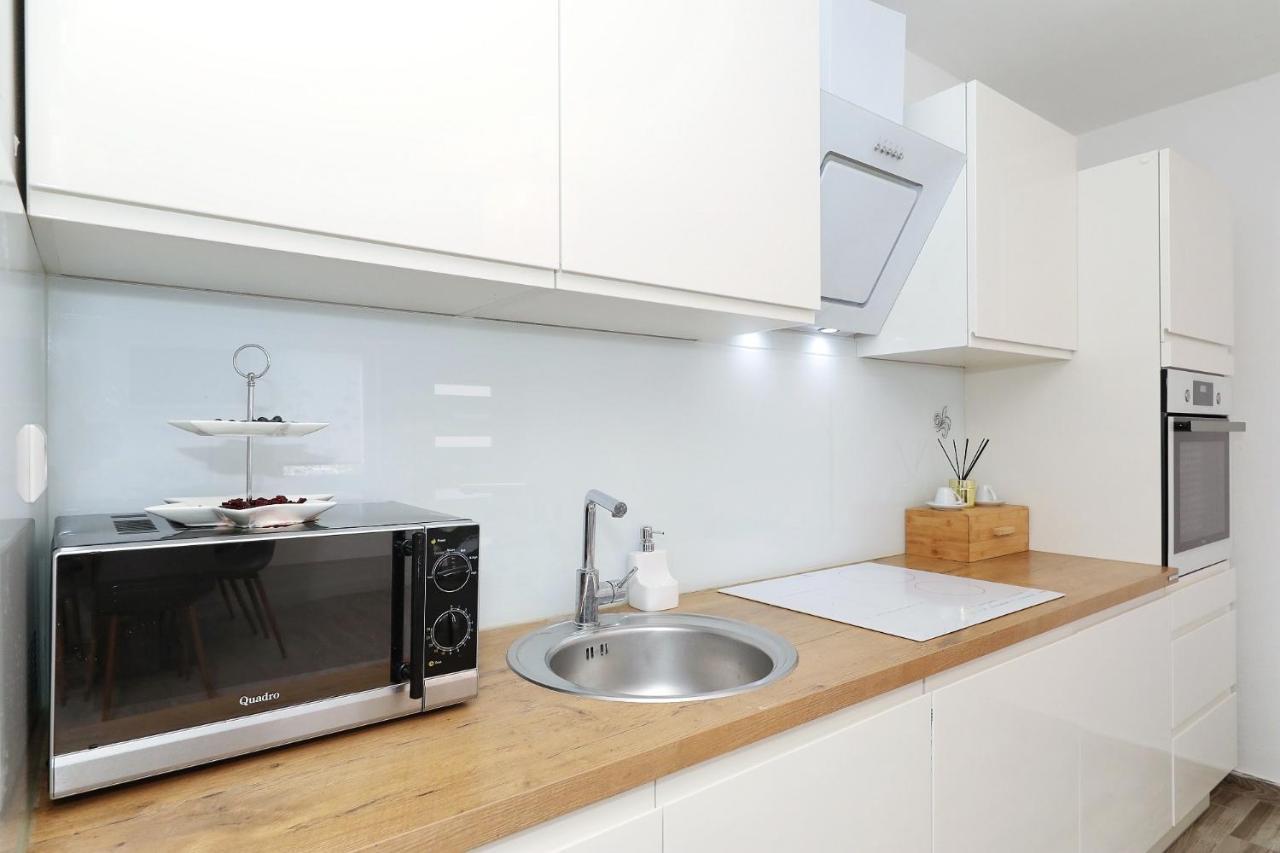 Holiday Home Maria One Minute From -Beach Zara Esterno foto