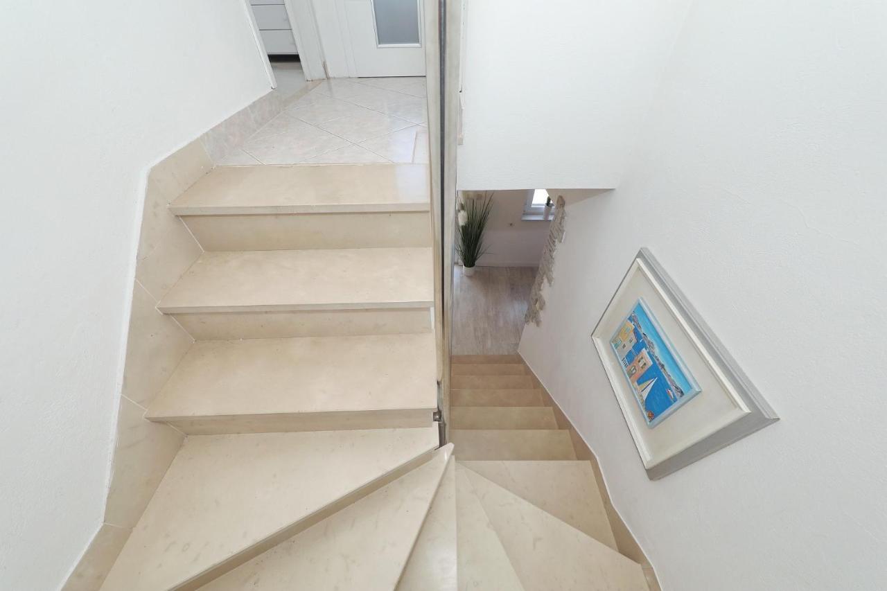 Holiday Home Maria One Minute From -Beach Zara Esterno foto